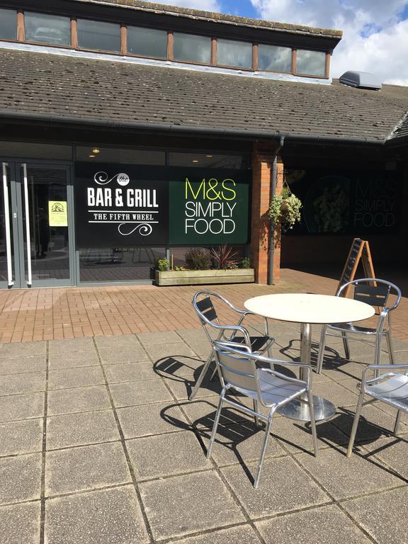 Warrington Motel, J20 M6 Lymm Services Dış mekan fotoğraf