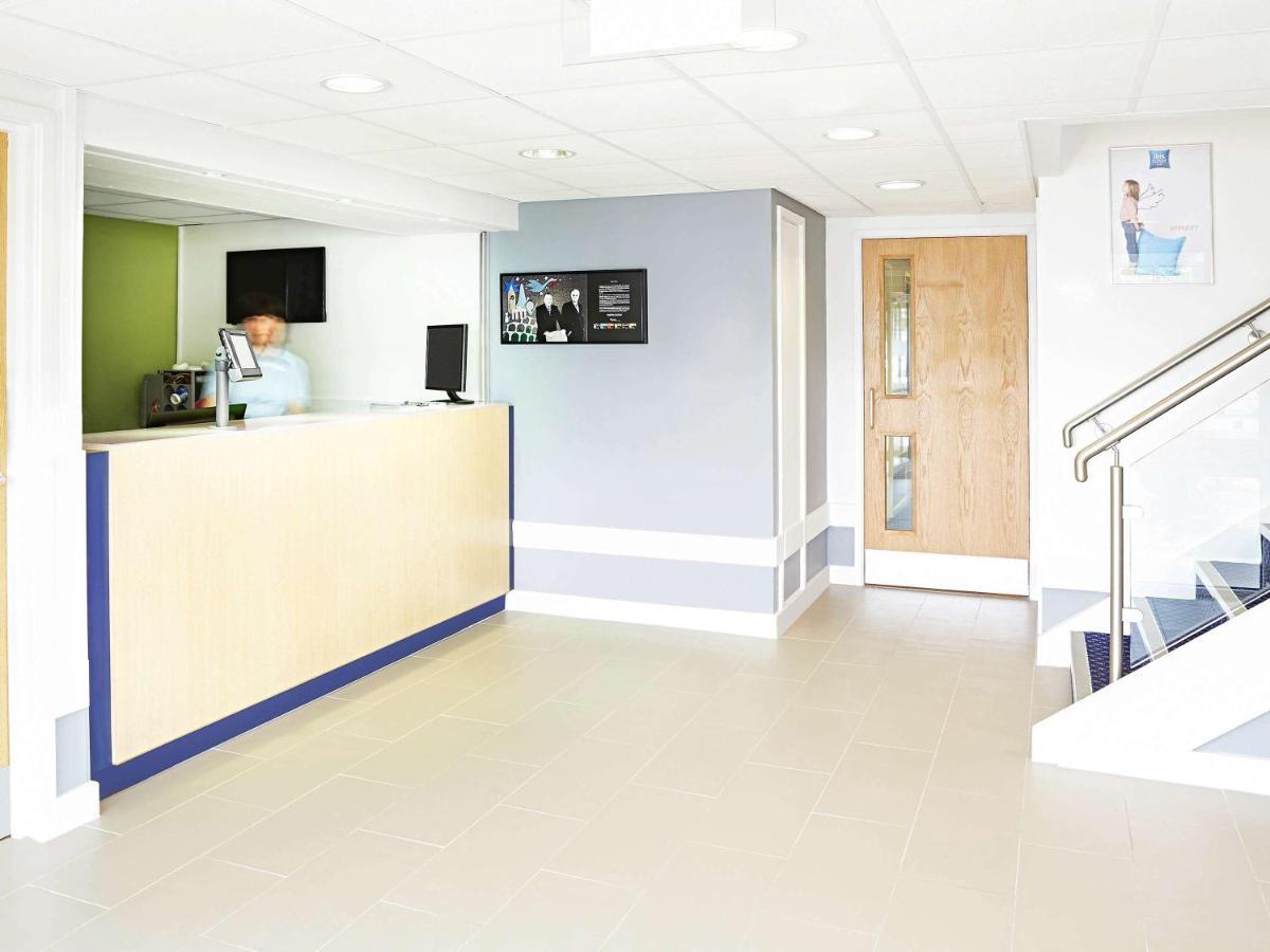 Warrington Motel, J20 M6 Lymm Services Dış mekan fotoğraf